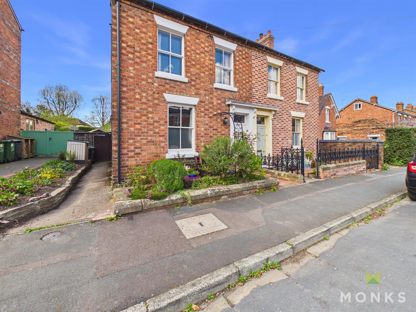 32 Oak Street, Shrewsbury, SY3 7RQ For Sale